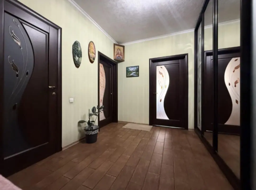 Фото Продаю 1-комнатную квартиру, 46 кв. м, Привокзальная ул.  Борисполь, цена: 46000 $, код 2350