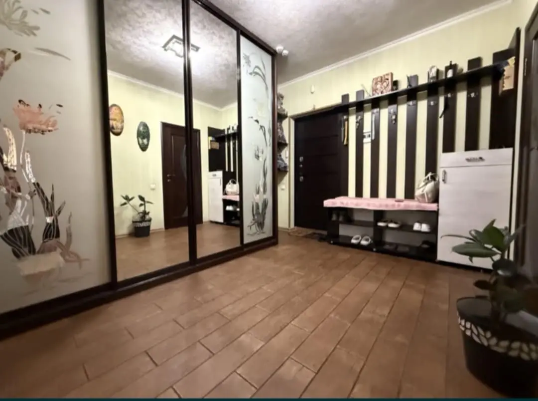 Фото Продаю 1-комнатную квартиру, 46 кв. м, Привокзальная ул.  Борисполь, цена: 46000 $, код 2350