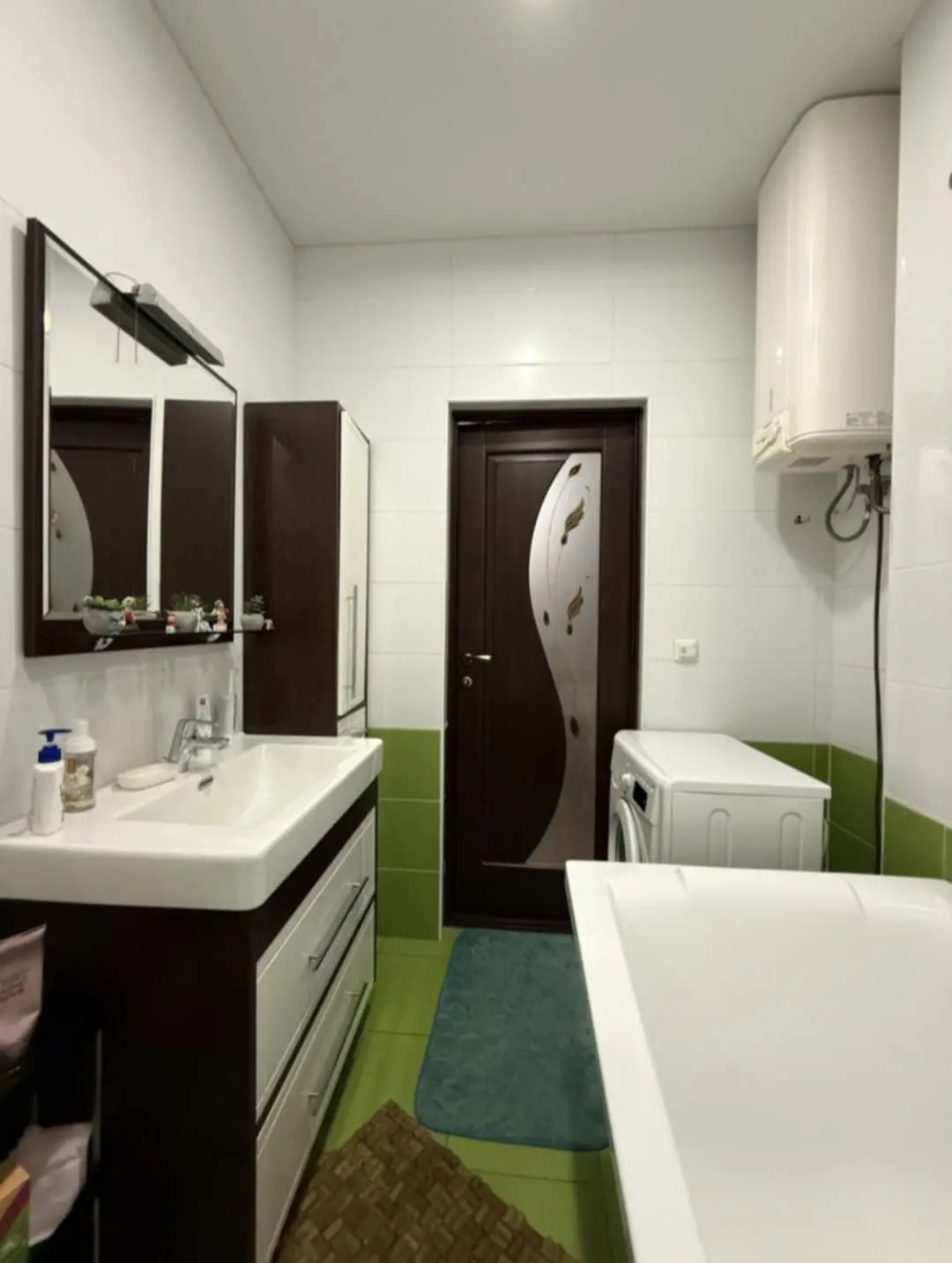 Фото Продаю 1-комнатную квартиру, 46 кв. м, Привокзальная ул.  Борисполь, цена: 46000 $, код 2350