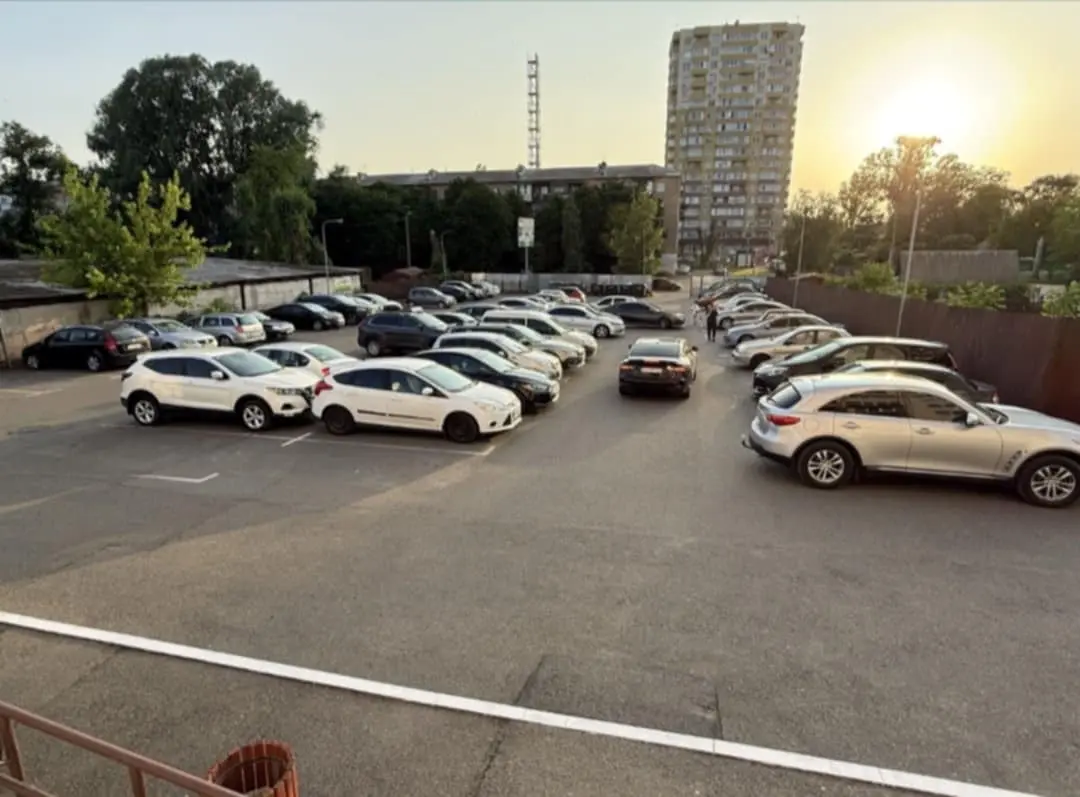 Фото Продаю 1-комнатную квартиру, 46 кв. м, Привокзальная ул.  Борисполь, цена: 46000 $, код 2350