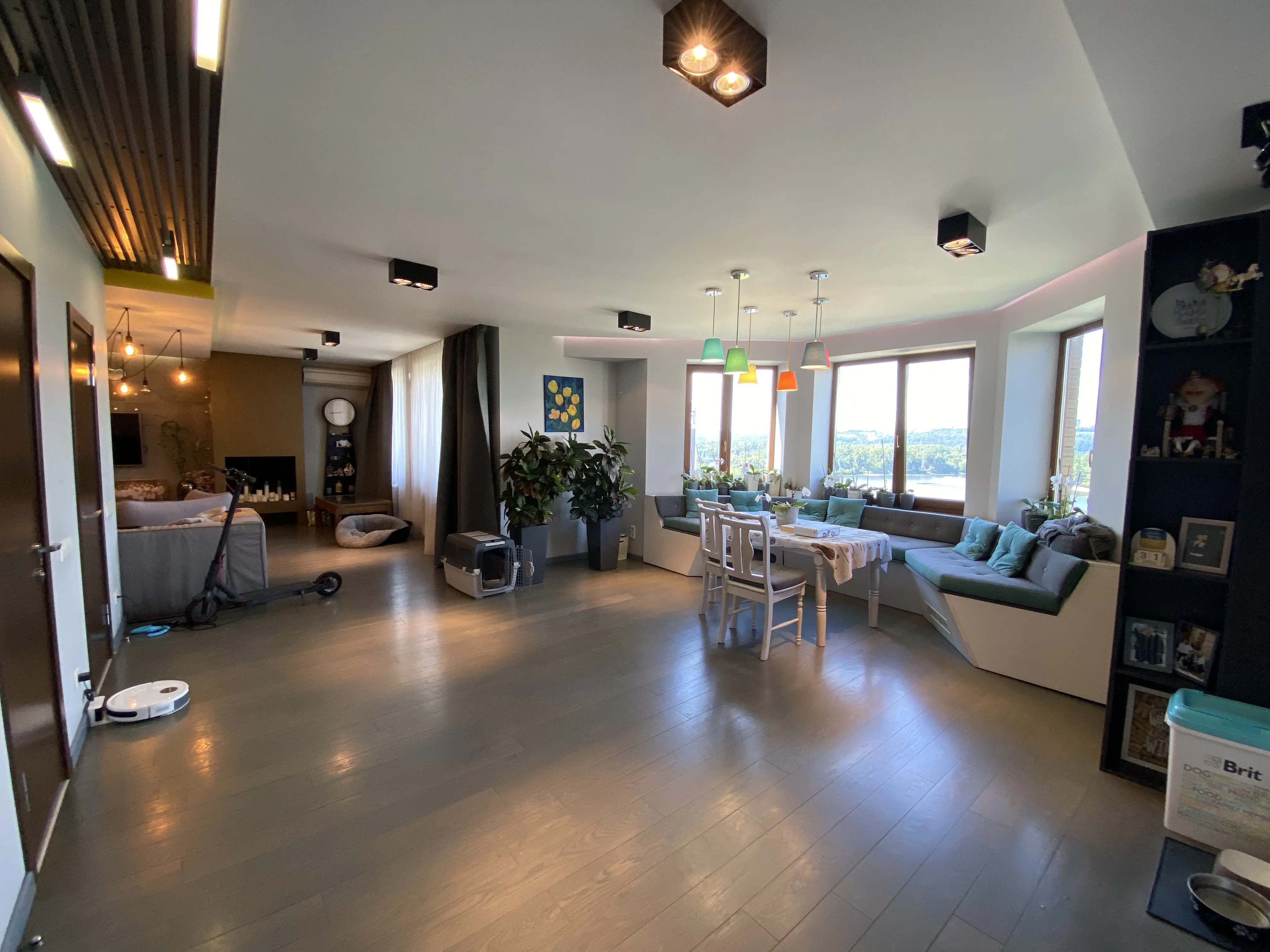 Фото Продаю 4 кімнатну квартиру, 222 кв. м, Микільсько-Слобідська вул. 4д Київ, ціна: 450000 $, код 2352