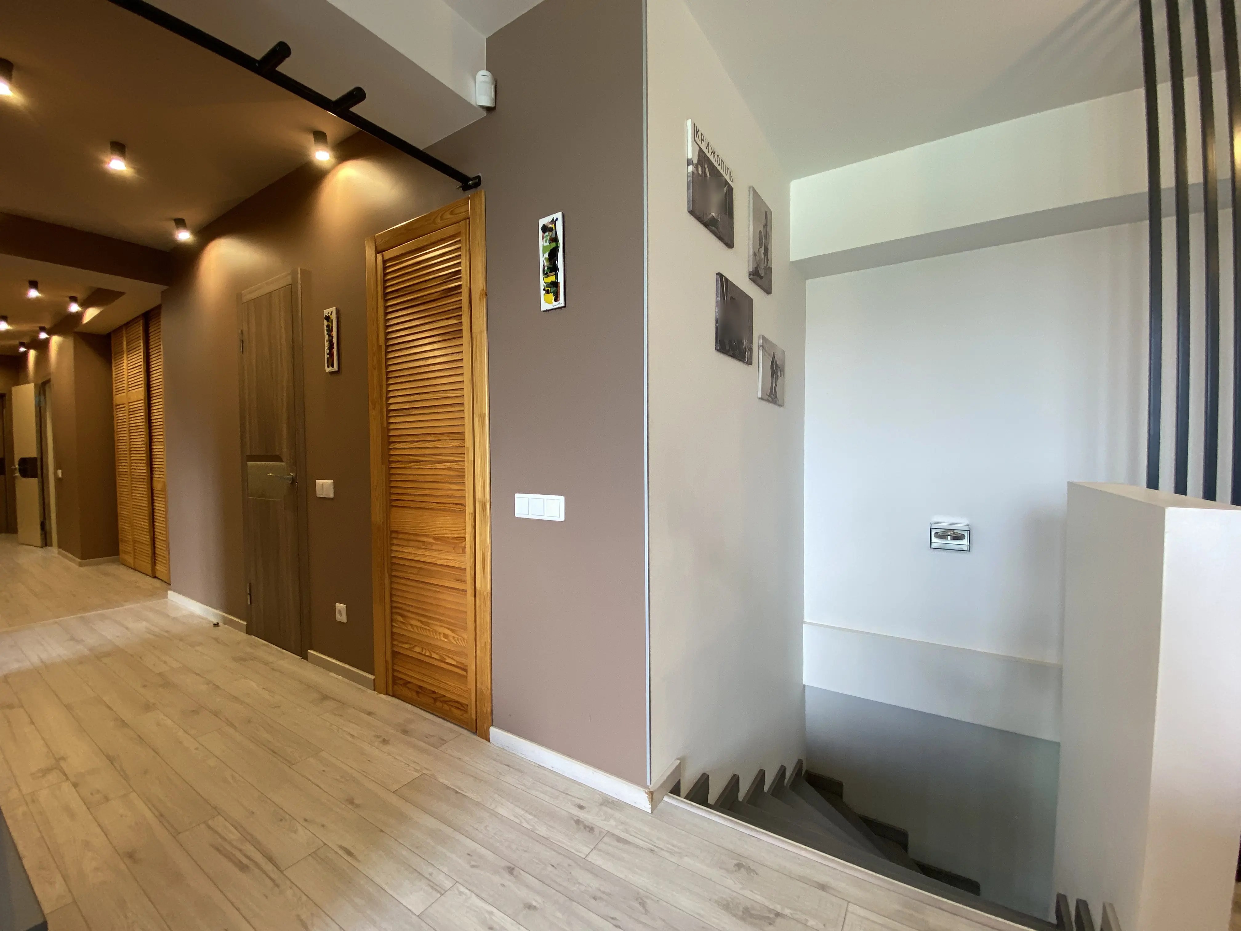 Фото Продаю 4 кімнатну квартиру, 222 кв. м, Микільсько-Слобідська вул. 4д Київ, ціна: 450000 $, код 2352