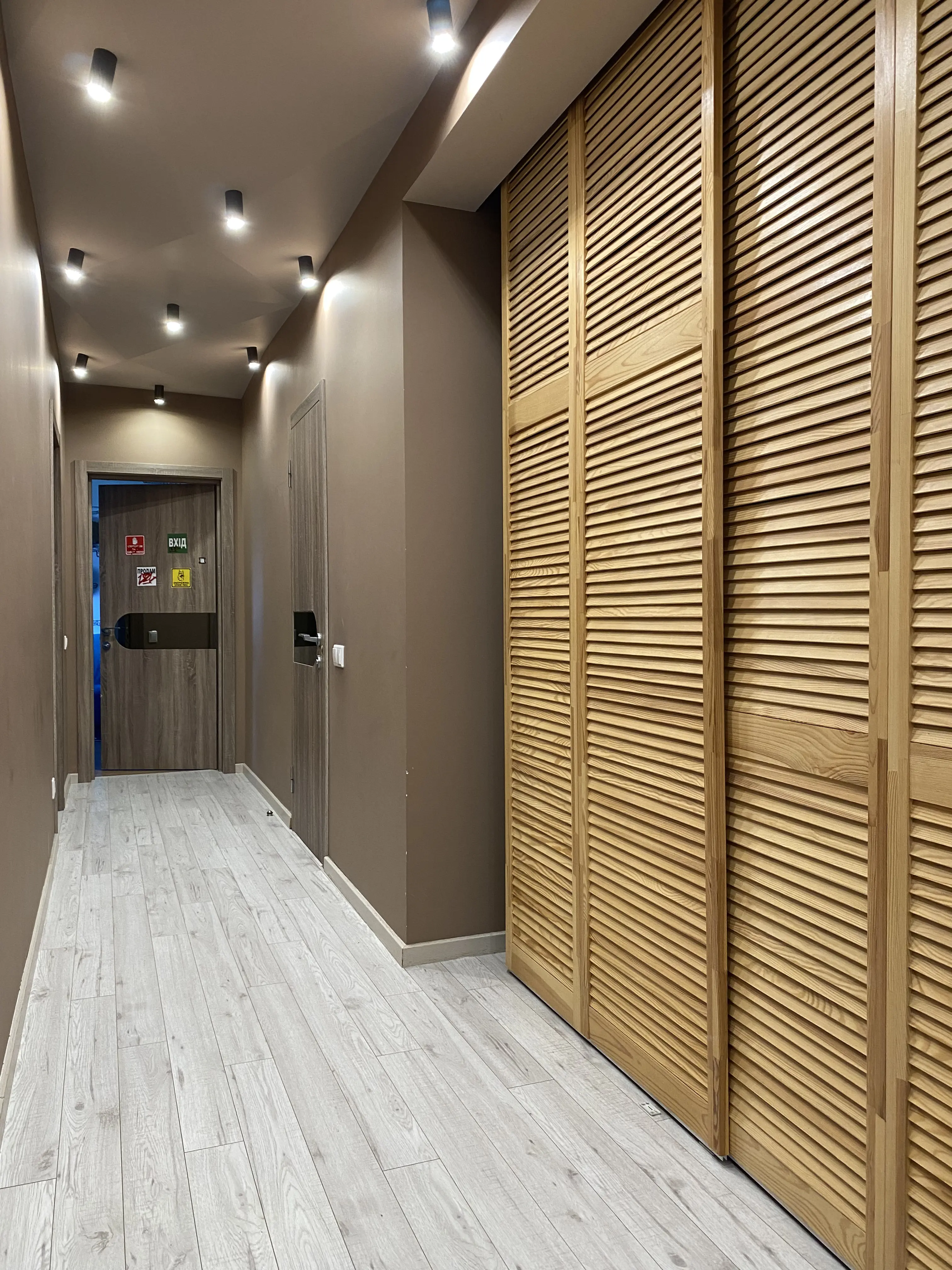 Фото Продаю 4 кімнатну квартиру, 222 кв. м, Микільсько-Слобідська вул. 4д Київ, ціна: 450000 $, код 2352