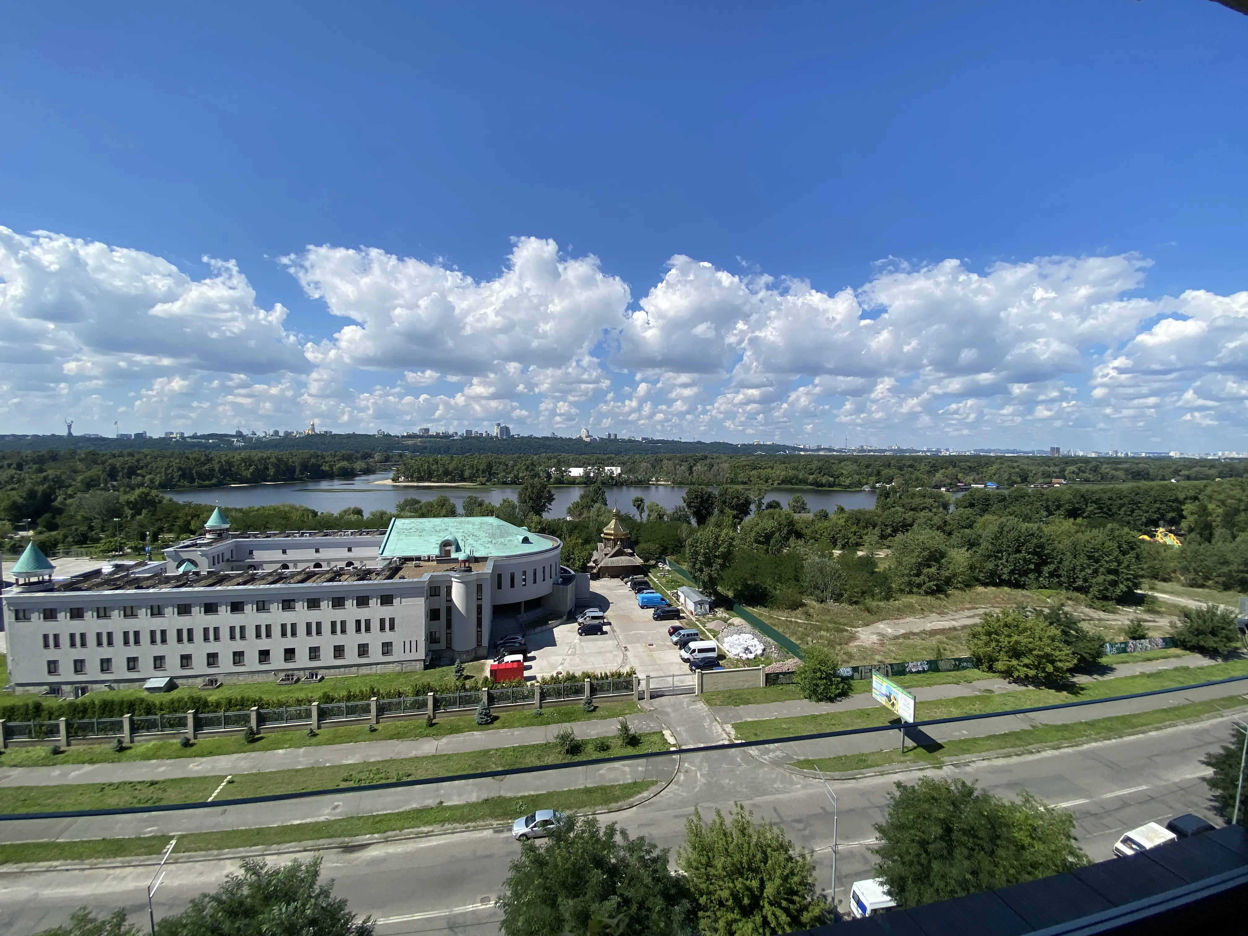 Фото Продаю 4 кімнатну квартиру, 222 кв. м, Микільсько-Слобідська вул. 4д Київ, ціна: 450000 $, код 2352