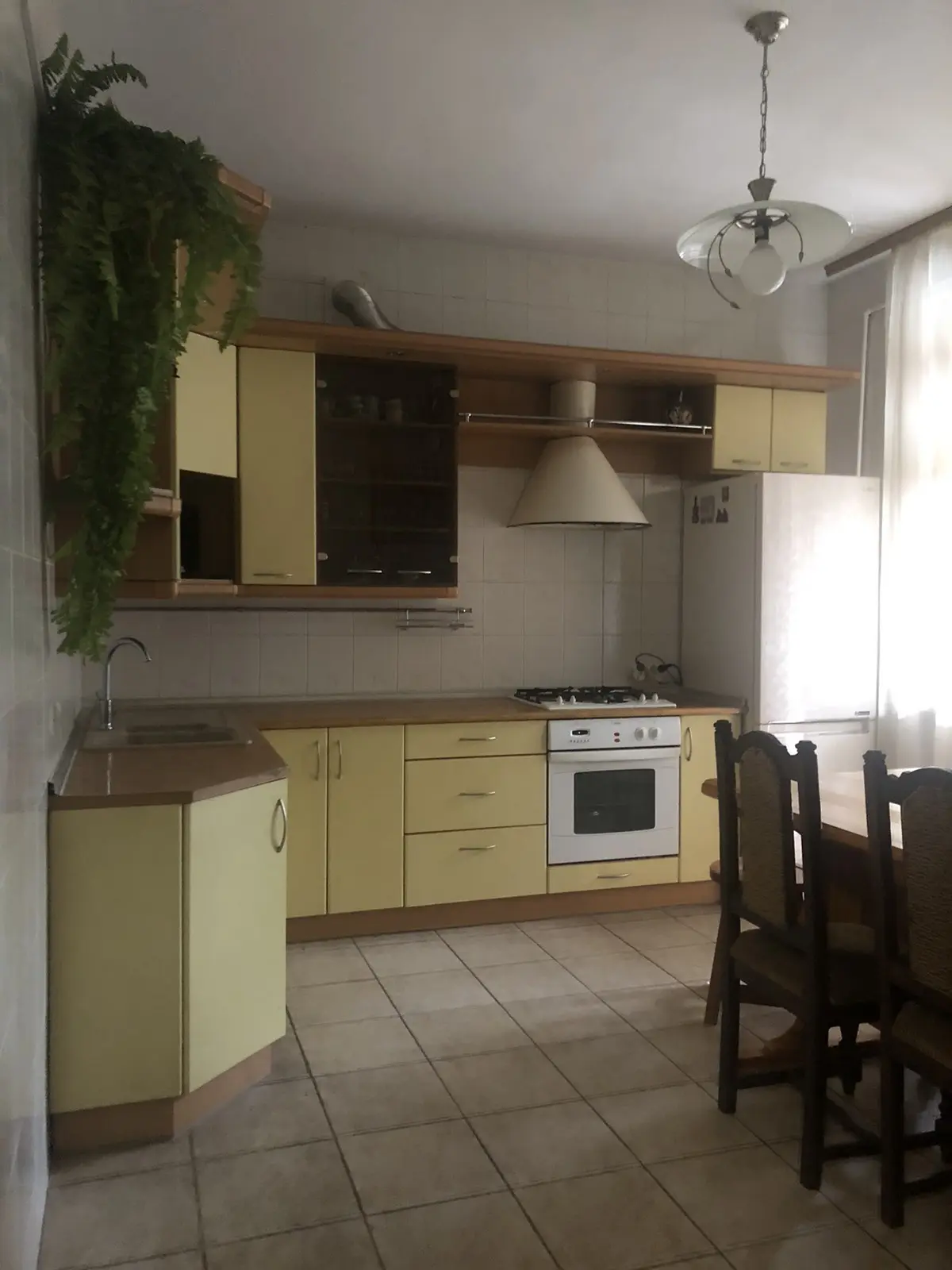 Фото Зняти 3 кімнатну квартиру, Уманська вул. 45/11 Київ в довгострокову оренду, ціна: 20000 UAH, код 2364