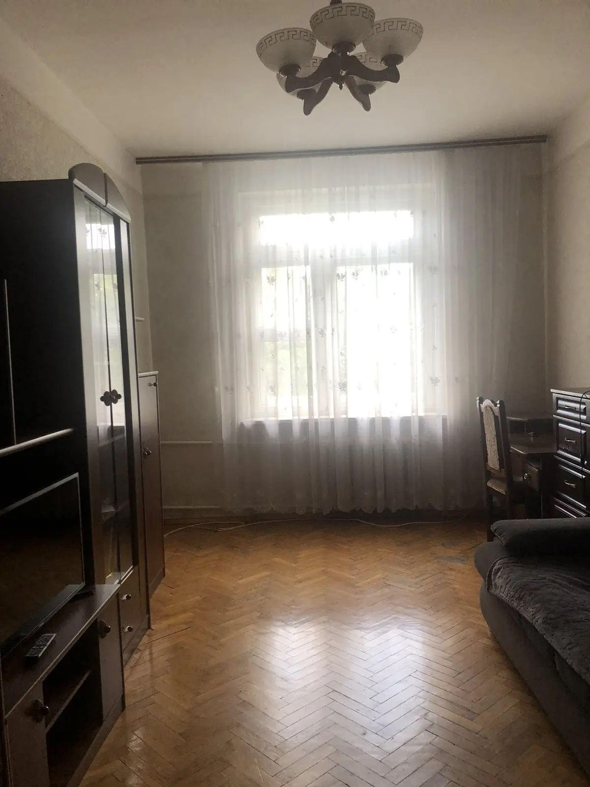 Фото Зняти 3 кімнатну квартиру, Уманська вул. 45/11 Київ в довгострокову оренду, ціна: 20000 UAH, код 2364