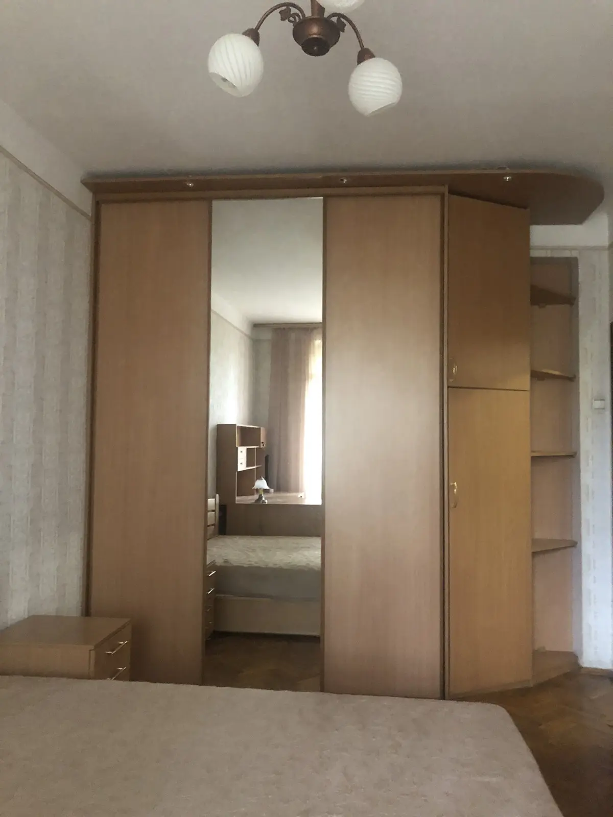 Фото Зняти 3 кімнатну квартиру, Уманська вул. 45/11 Київ в довгострокову оренду, ціна: 20000 UAH, код 2364