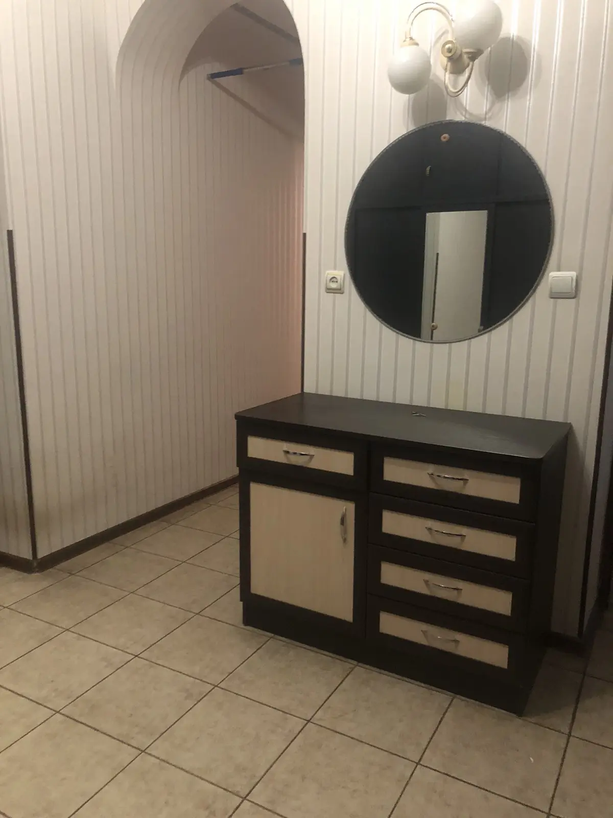 Фото Зняти 3 кімнатну квартиру, Уманська вул. 45/11 Київ в довгострокову оренду, ціна: 20000 UAH, код 2364