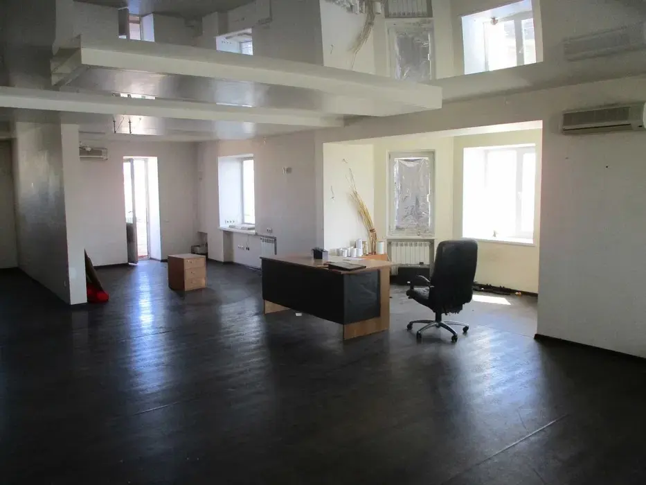 Фото Продаю 3 кімнатну квартиру, 127 кв. м, Вишняківська вул. 13 Київ, ціна: 130000 $, код 2369