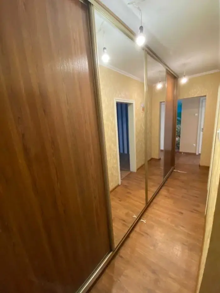 Фото Продаю 2-комнатную квартиру, 73 кв. м, Драгоманова ул. 1б Киев, цена: 85000 $, код 2371