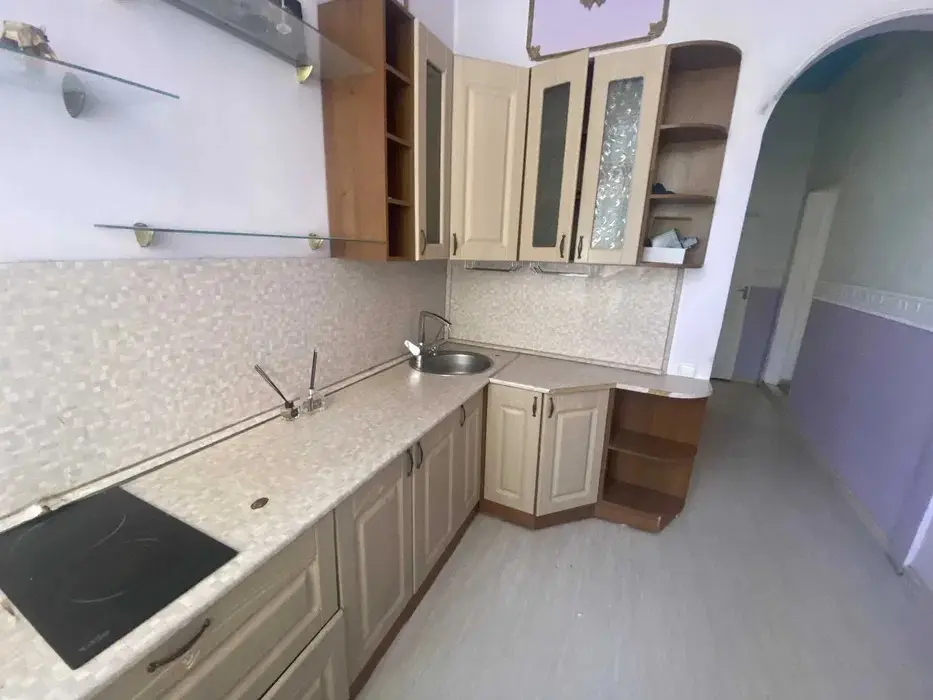 Фото Продаю 2 кімнатну квартиру, 70 кв. м, Антоновича вул. (Горького) 24 Київ, ціна: 155000 $, код 2372