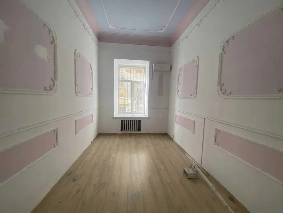 Фото Продаю офіс, 70 кв. м, Антоновича вул. (Горького) 24 Київ, ціна: 155000 $, код 2373