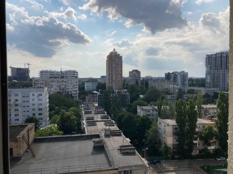 Фото Продаю 1 кімнатну квартиру, 43 кв. м, Сонячна вул.  Одеса, ціна: 46000 $, код 2377