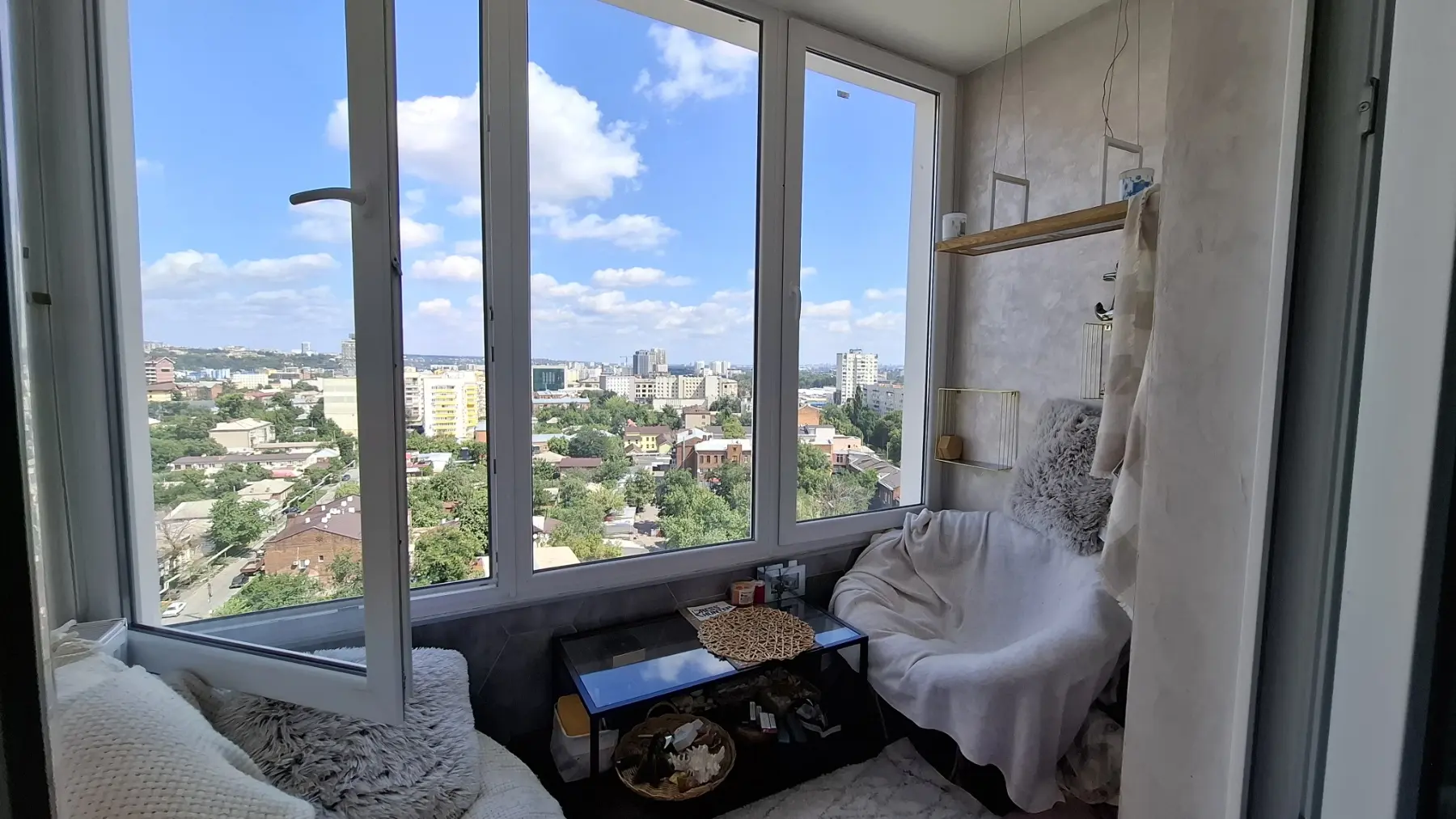 Фото Selling a 1-room apartment, 51 sq.m., Molochna Street (Kirova Street) 30 Kharkiv, price: 68000 $, code 2394