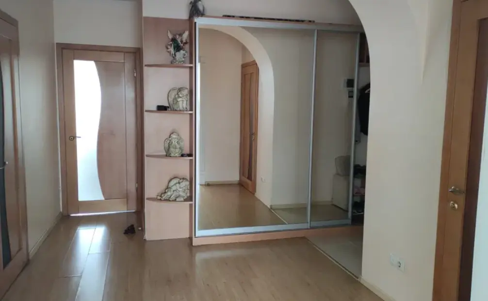 Фото Selling a 3-room apartment, 95 sq.m., Chernihivska Street  Odesa, price: 99000 $, code 2396