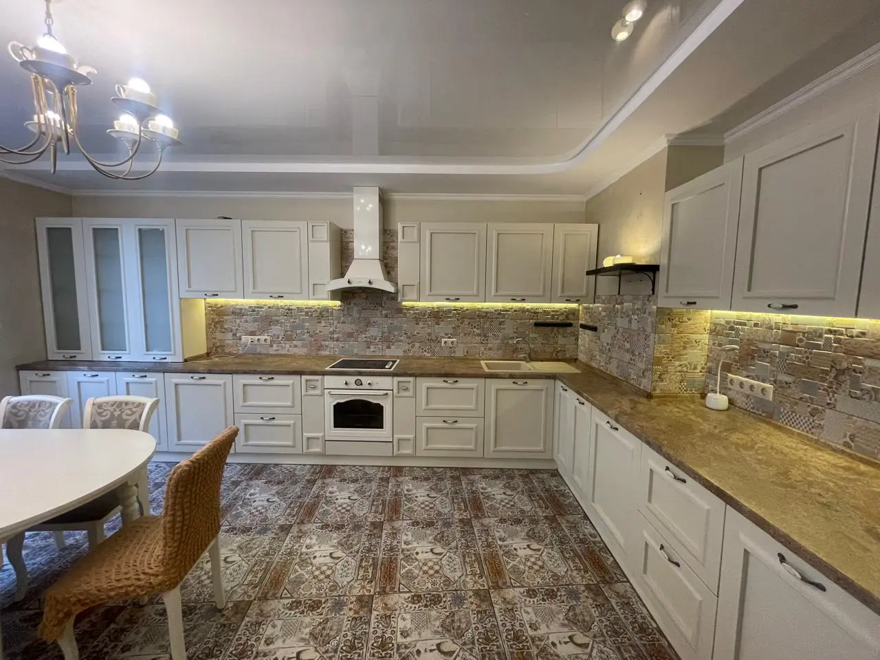 Фото Rent a 3-room apartment, Zolotoustivska Street 55 Kyiv for long-term rent, price: 40000 UAH, code 2399