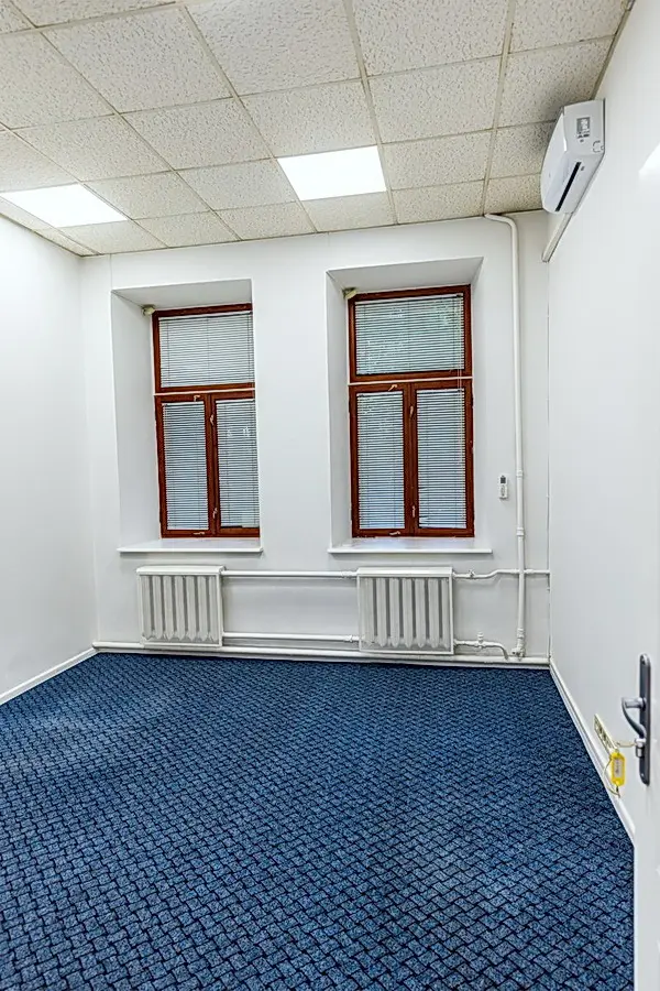 Фото Rent an office, Olesia Honchara Street 44 Kyiv for long-term rent, price: 67200 UAH, code 2402