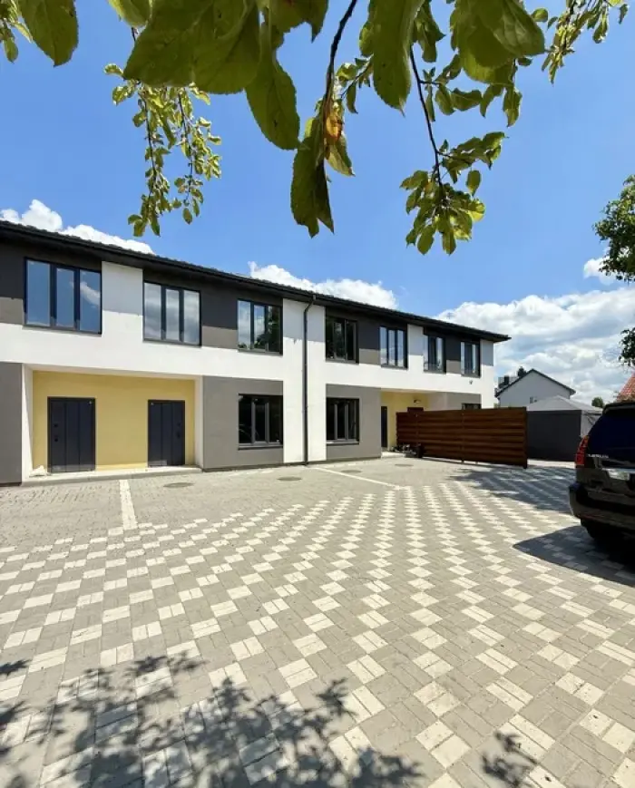 Фото Продаю будинок, 115 кв. м, Центральна вул.  Київ, ціна: 70000 $, код 2415