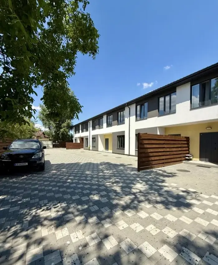 Фото Продаю будинок, 115 кв. м, Центральна вул.  Київ, ціна: 70000 $, код 2415
