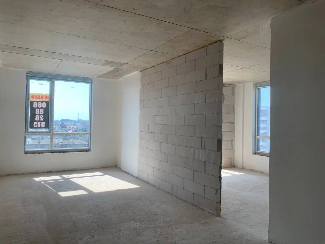 Фото Продаю 1 кімнатну квартиру, 52 кв. м, Бельведерська вул. 32 Івано-Франківськ, ціна: 61000 $, код 2434