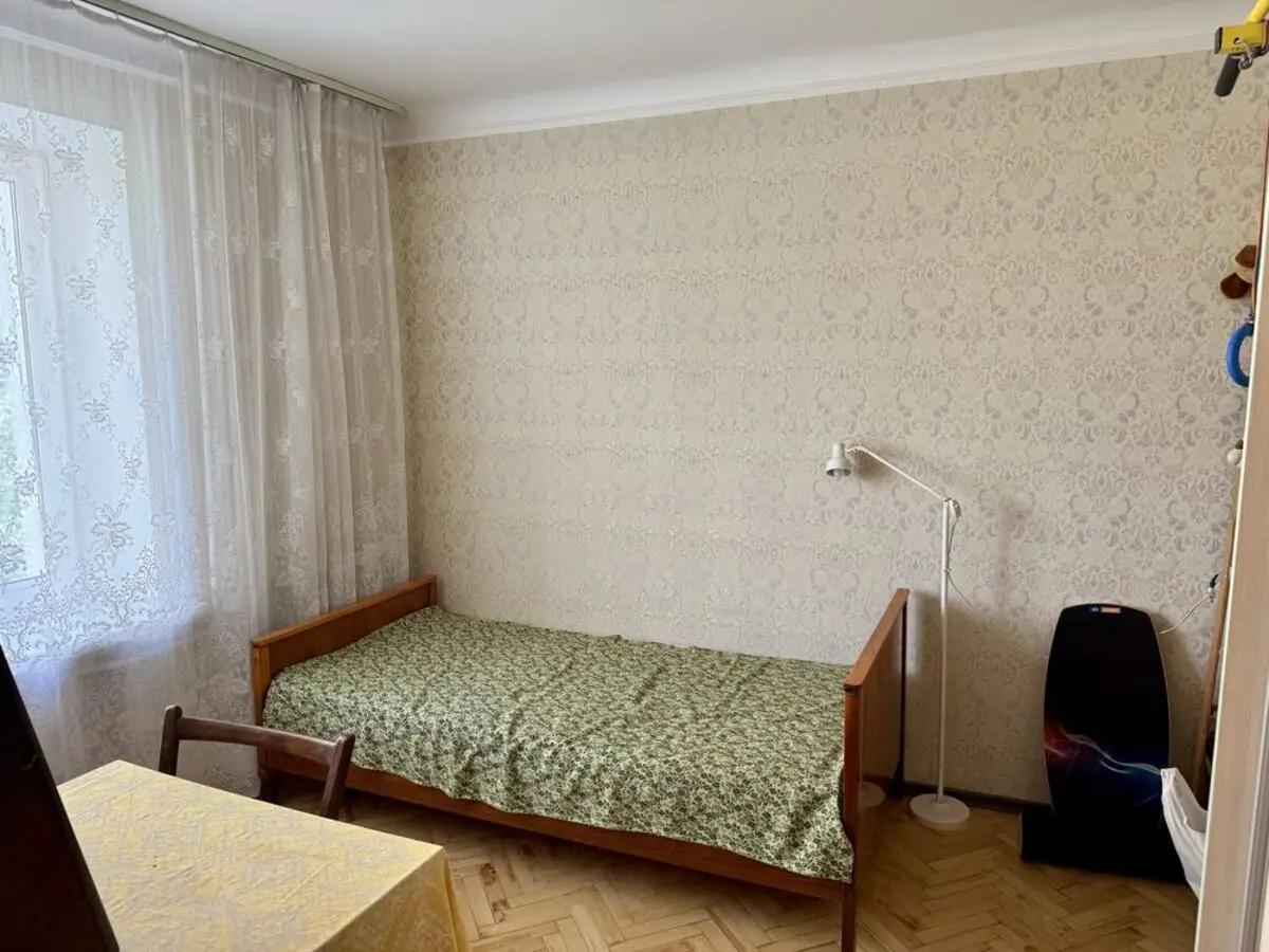 Фото Продаю 4 кімнатну квартиру, 81 кв. м, Малокитаївська вул. 7 Київ, ціна: 107000 $, код 2452