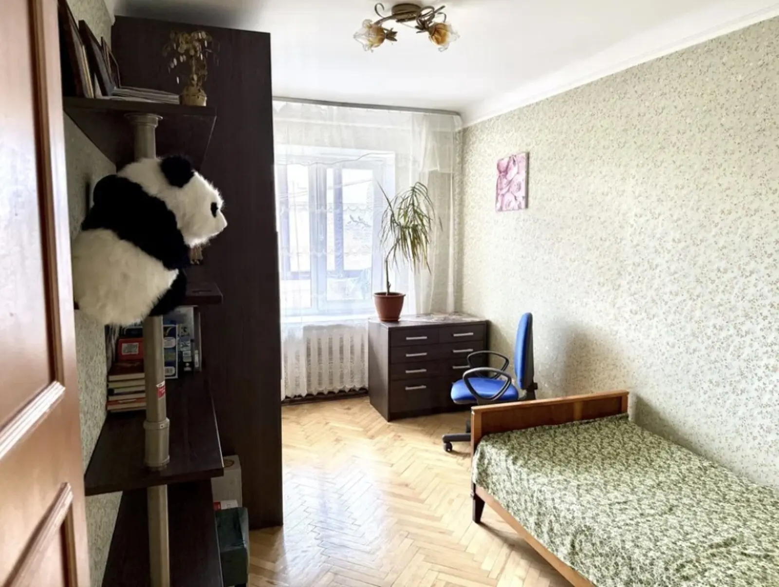 Фото Продаю 4 кімнатну квартиру, 81 кв. м, Малокитаївська вул. 7 Київ, ціна: 107000 $, код 2452