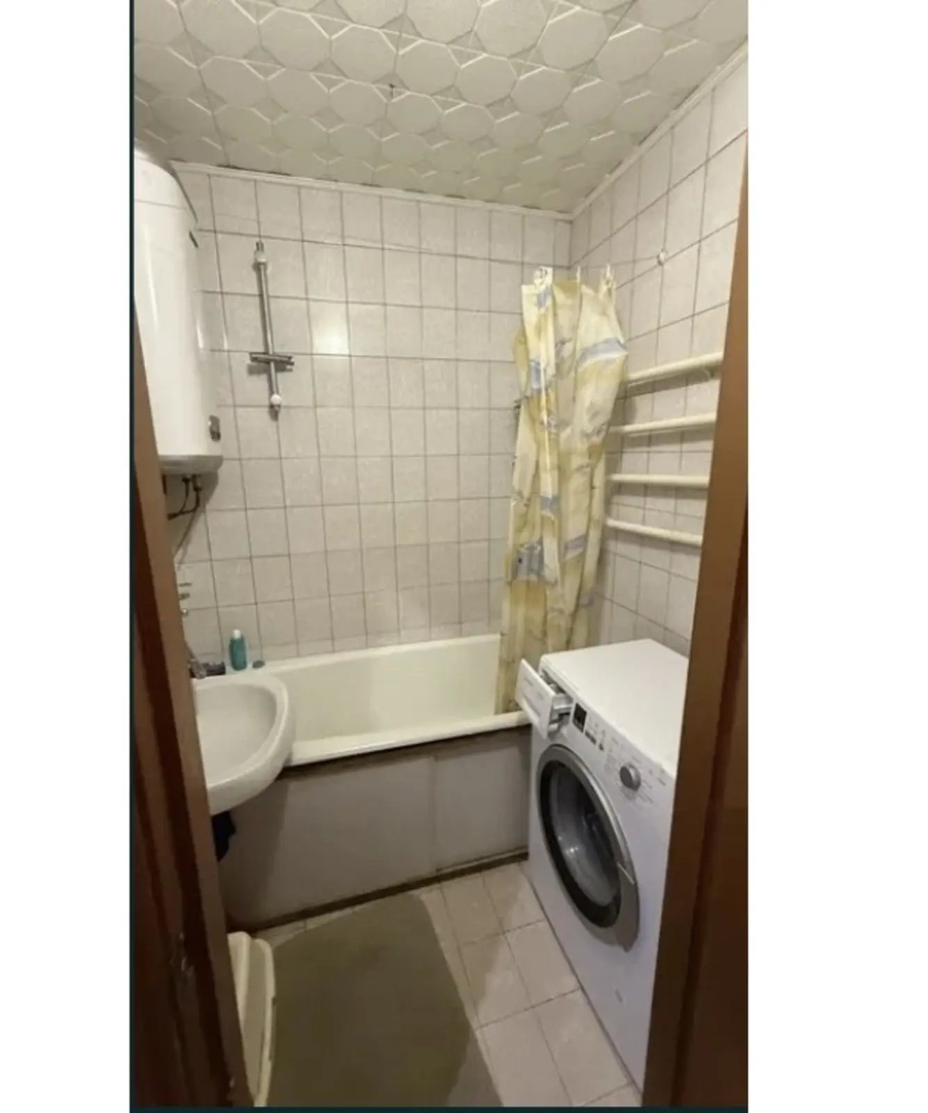 Фото Продаю 4 кімнатну квартиру, 81 кв. м, Малокитаївська вул. 7 Київ, ціна: 107000 $, код 2452