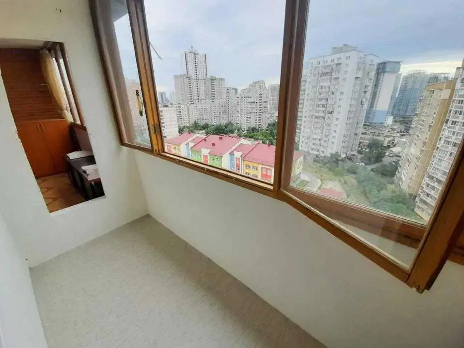 Фото Selling a 1-room apartment, 41 sq.m., Anny Akhmatovoi Street 39б Kyiv, price: 55000 $, code 2453