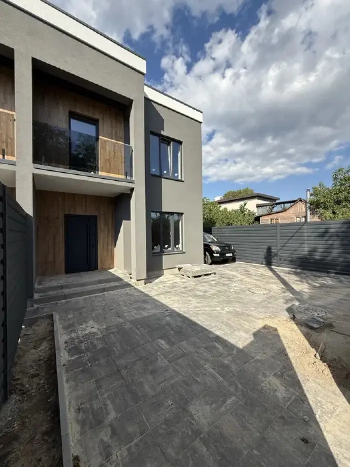 Фото Selling a house, 140 sq.m., 45th Sadova Street  Kyiv, price: 110000 $, code 2254