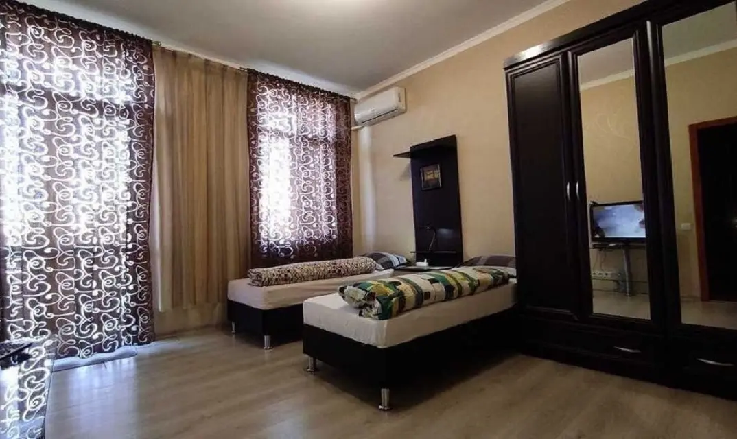 Фото Зняти 12 кімнатну квартиру, Мовчанівський пров. 31 Харків в довгострокову оренду, ціна: 850 UAH, код 2460