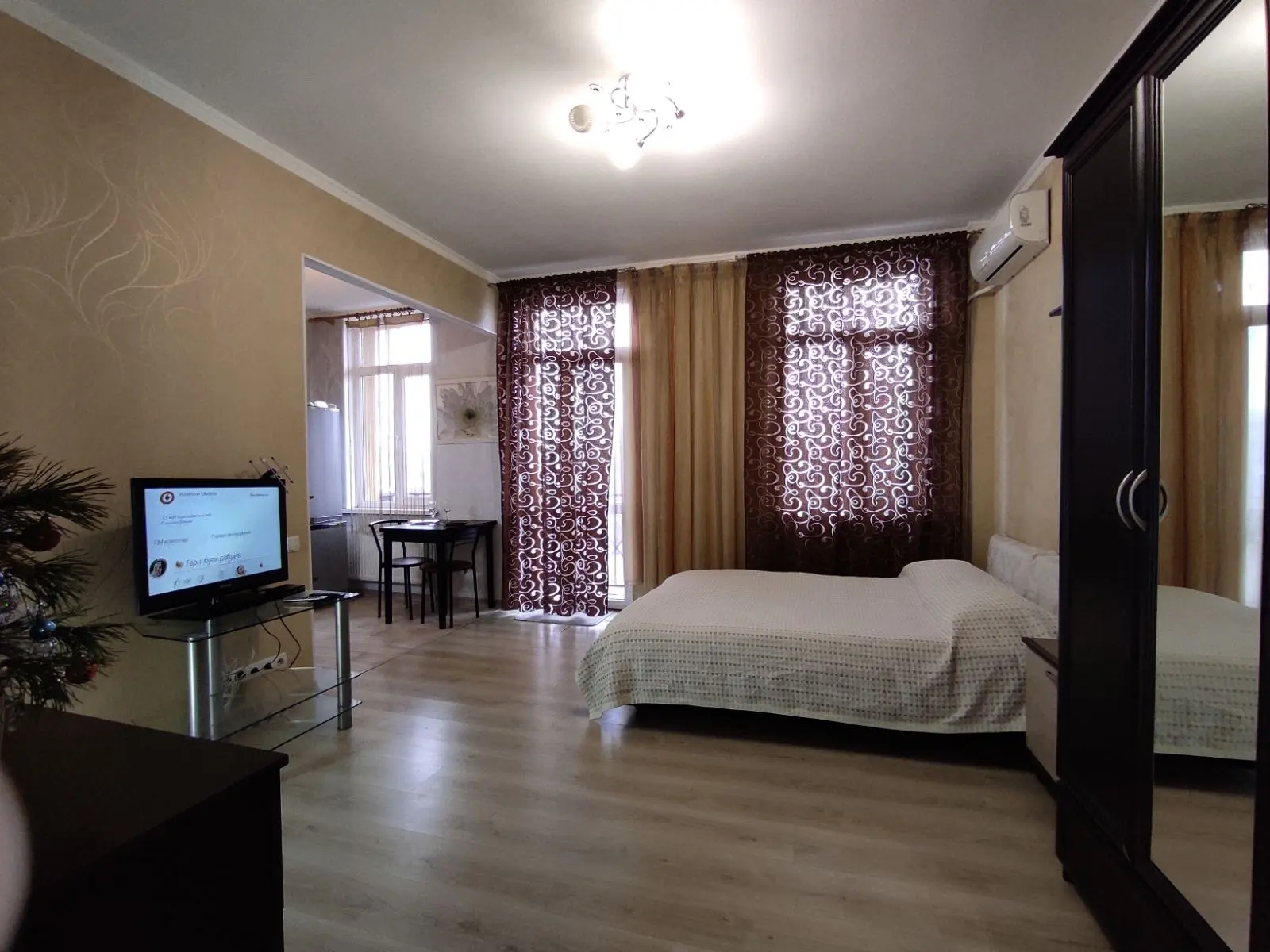 Фото Зняти 12 кімнатну квартиру, Мовчанівський пров. 31 Харків в довгострокову оренду, ціна: 850 UAH, код 2460