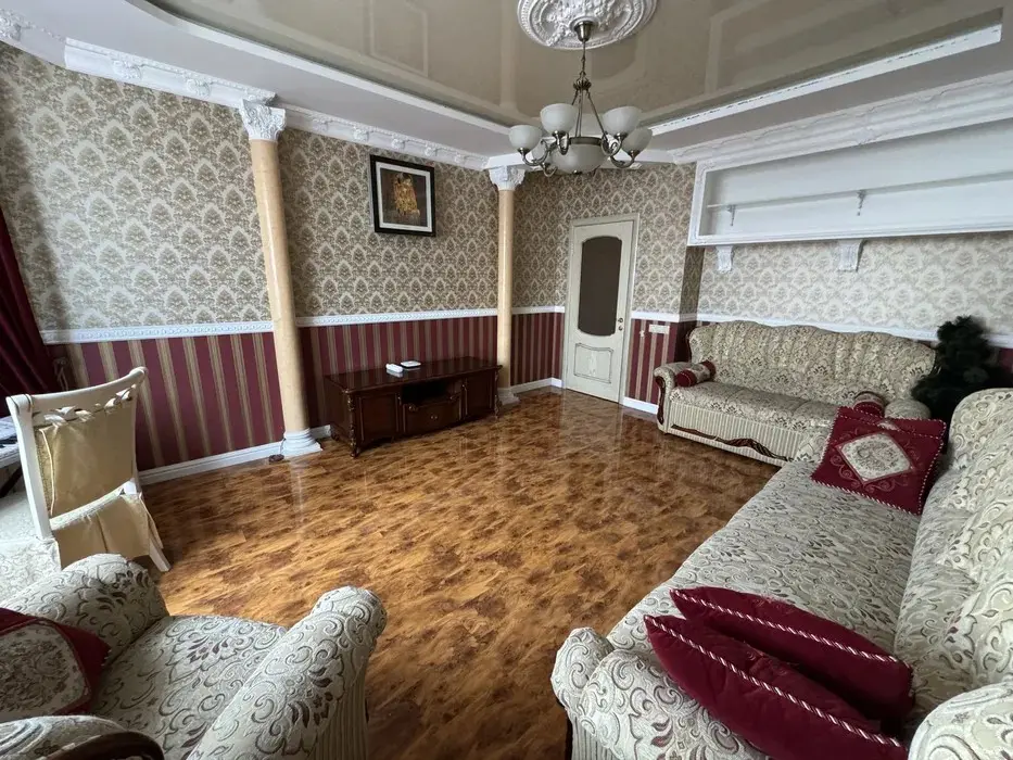 Фото Selling a 4-room apartment, 131 sq.m., Borysa Hmyri Street 8б Kyiv, price: 195000 $, code 2462