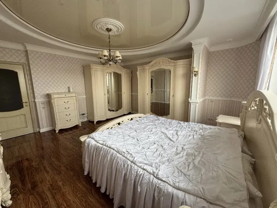 Фото Selling a 4-room apartment, 131 sq.m., Borysa Hmyri Street 8б Kyiv, price: 195000 $, code 2462