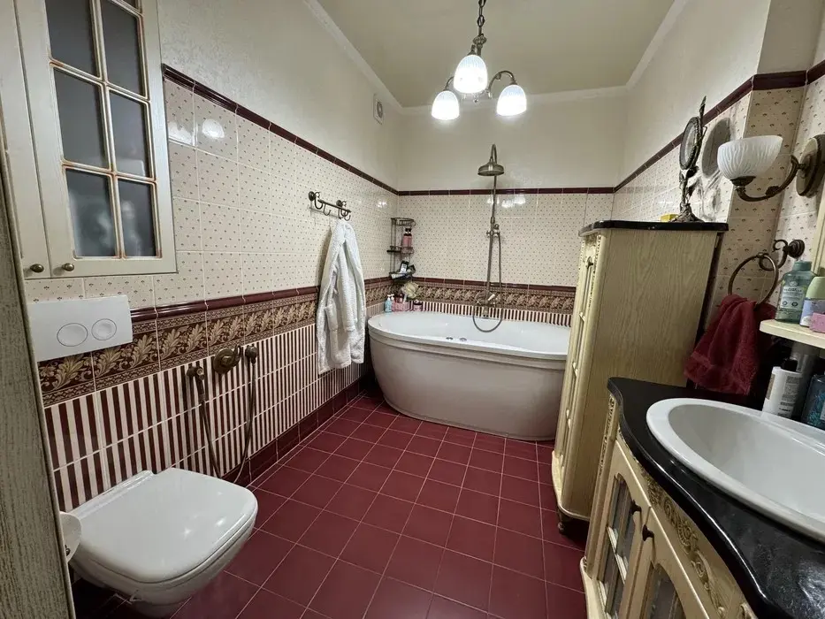 Фото Selling a 4-room apartment, 131 sq.m., Borysa Hmyri Street 8б Kyiv, price: 195000 $, code 2462