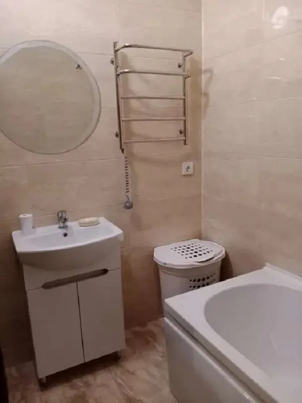 Фото Rent a 1-room apartment, Kakhovska Street 56 Kyiv for long-term rent, price: 14800 UAH, code 2465