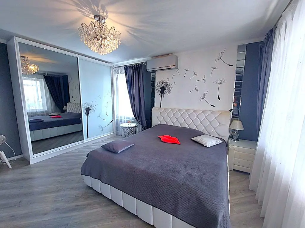 Фото Продаю 4 кімнатну квартиру, 87 кв. м, Семена Палія вул. (Дніпропетровська дорога) 64 Одеса, ціна: 79000 $, код 2466