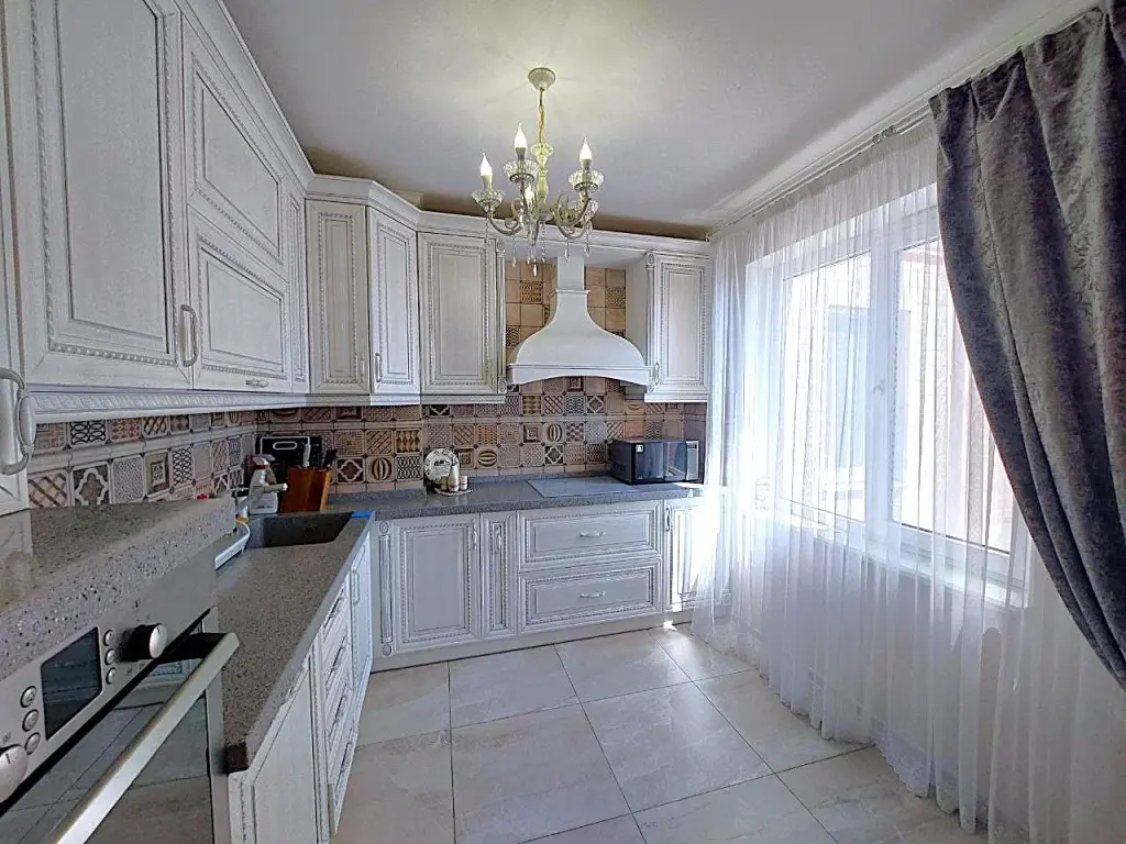 Фото Продаю 4 кімнатну квартиру, 87 кв. м, Семена Палія вул. (Дніпропетровська дорога) 64 Одеса, ціна: 79000 $, код 2466