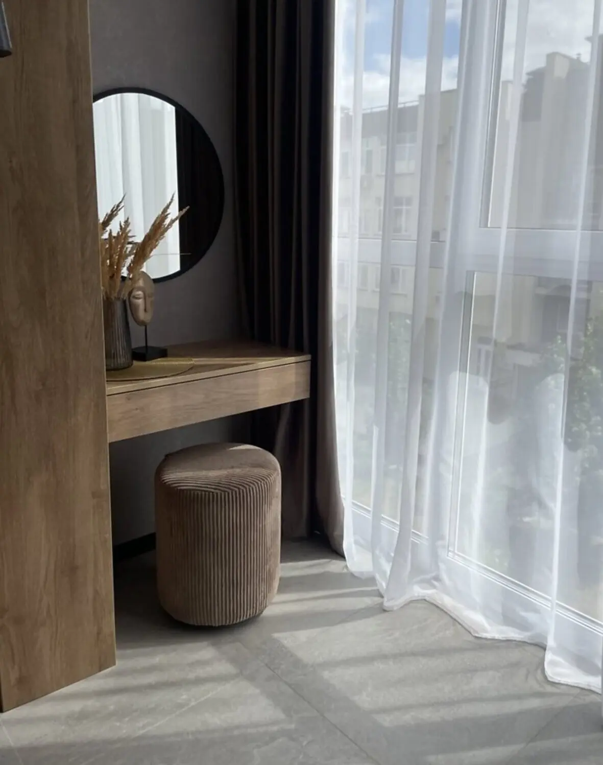 Фото Продаю 1-комнатную квартиру, 27 кв. м, Практичная ул. 1 Киев, цена: 67500 $, код 2467