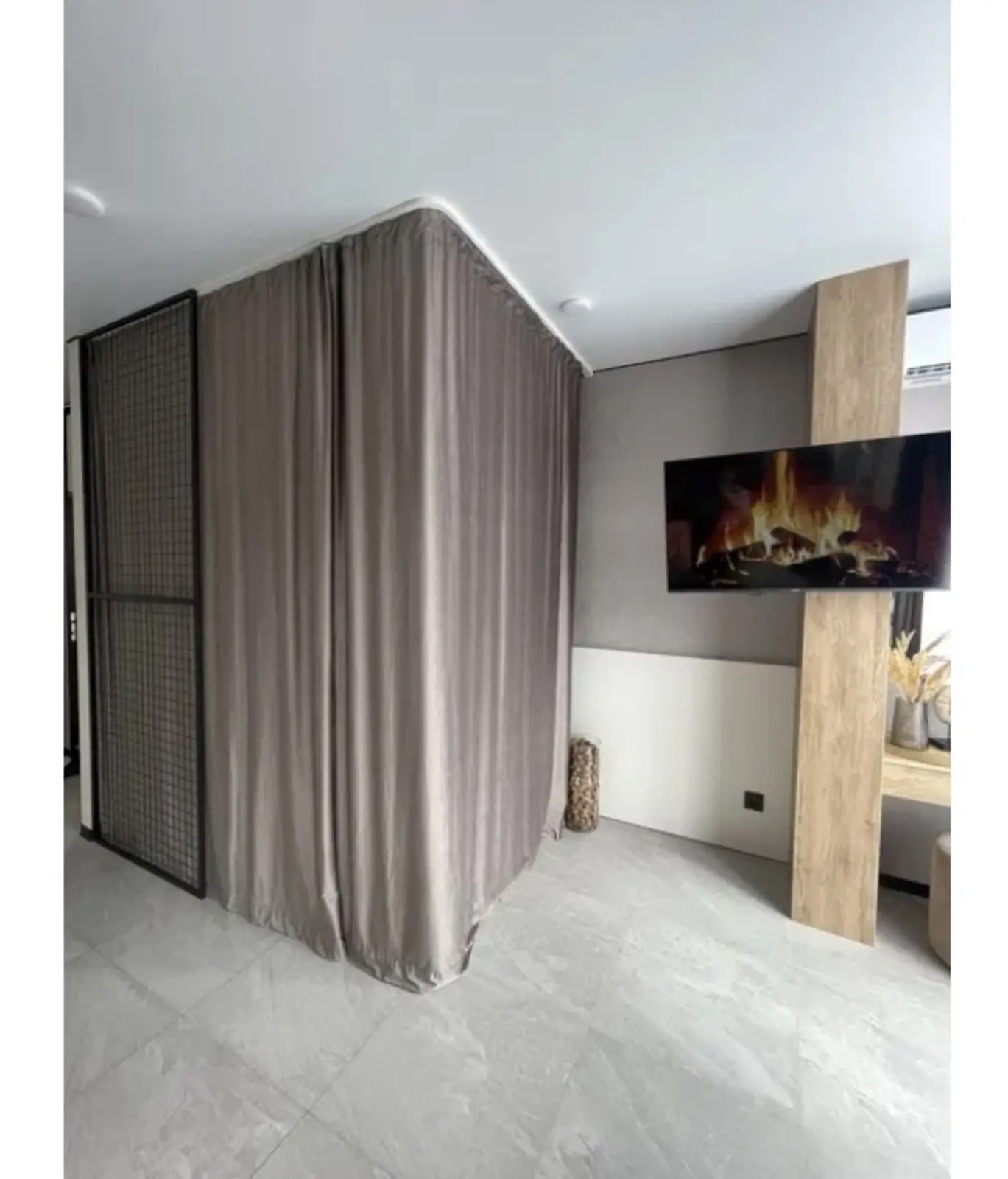 Фото Продаю 1-комнатную квартиру, 27 кв. м, Практичная ул. 1 Киев, цена: 67500 $, код 2467