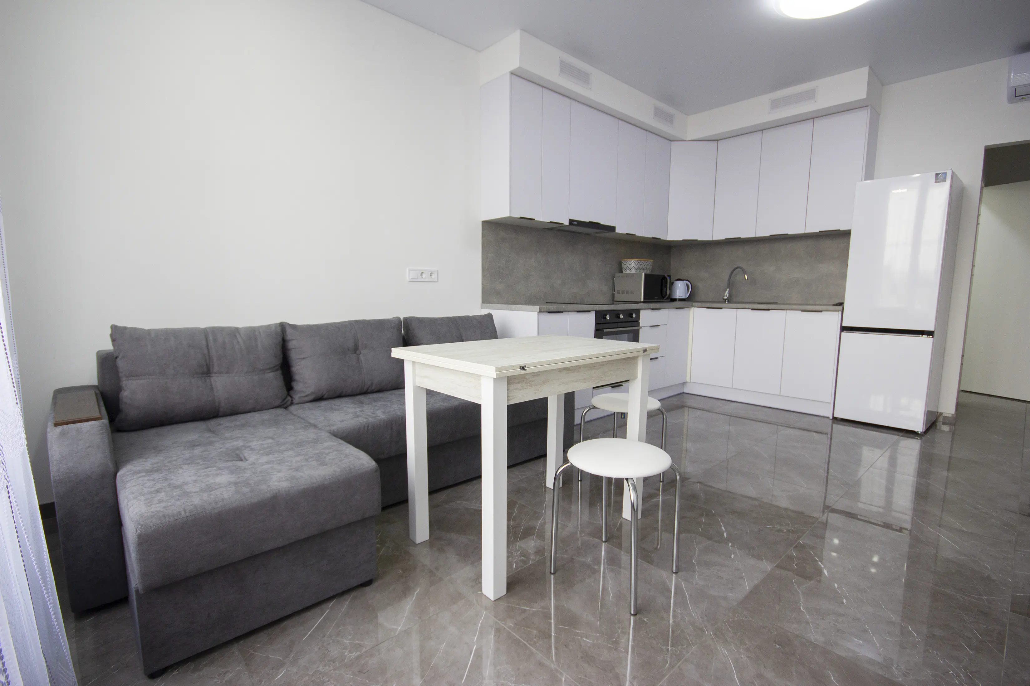 Фото Rent a 1-room apartment, Ivana Franka Street 42 Odesa for long-term rent, price: 16700 UAH, code 2475