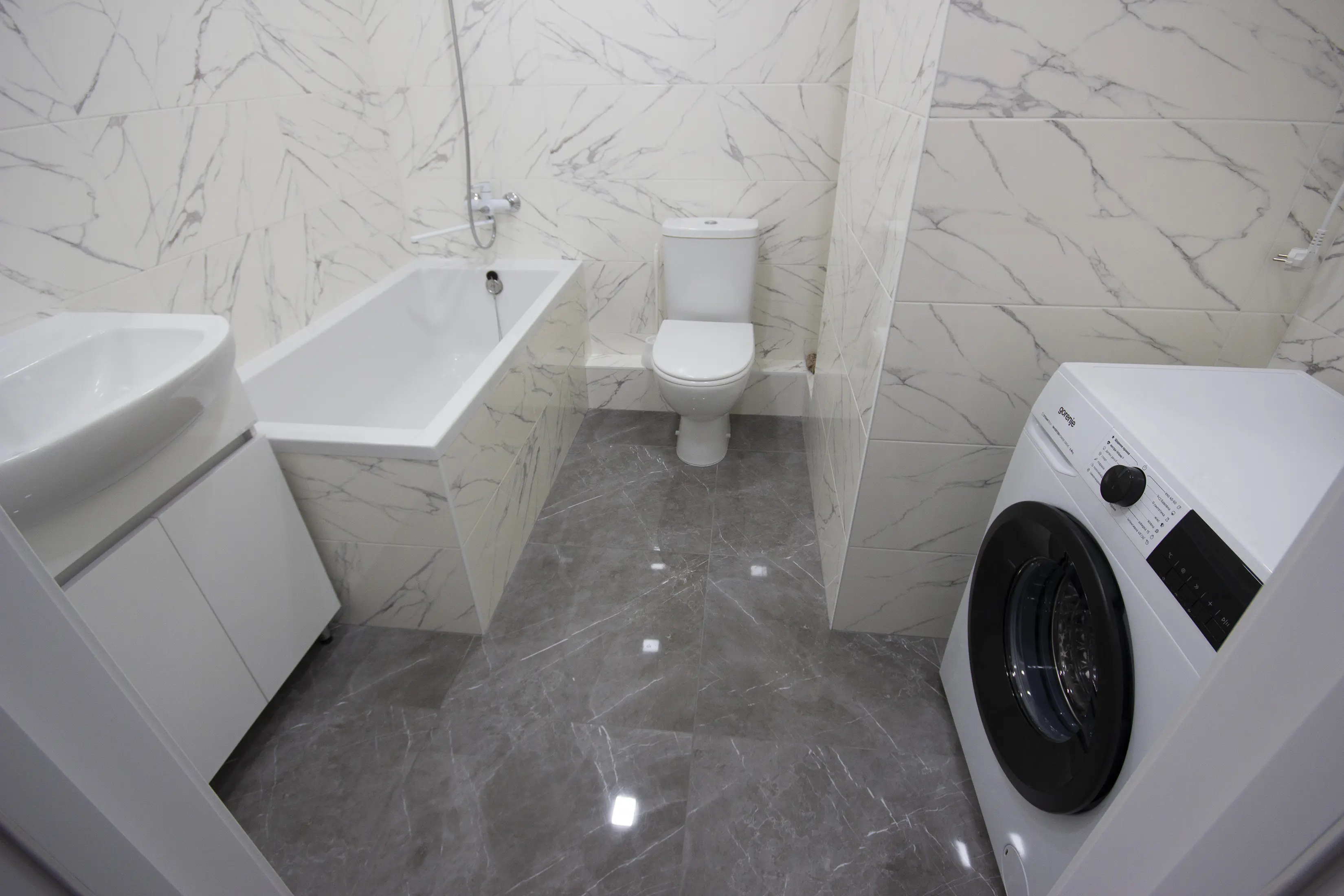 Фото Rent a 1-room apartment, Ivana Franka Street 42 Odesa for long-term rent, price: 16700 UAH, code 2475