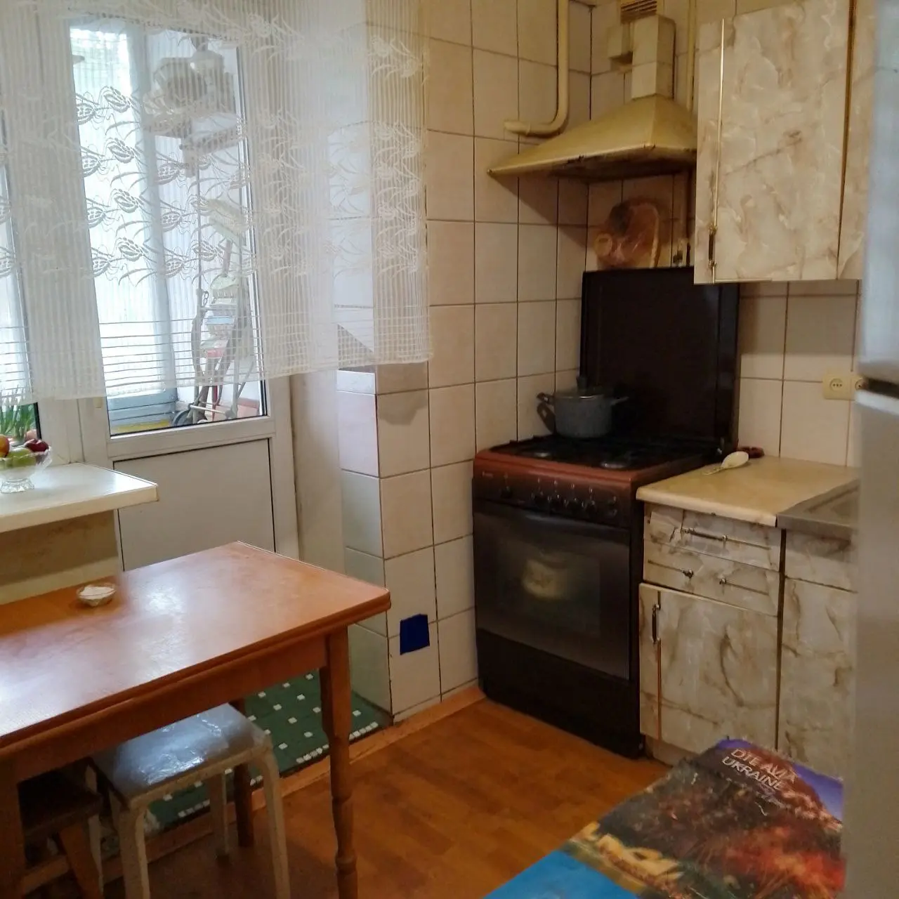 Фото Зняти  кімнатну квартиру, Ушинського вул. 17 Київ в довгострокову оренду, ціна: 3500 UAH, код 2480