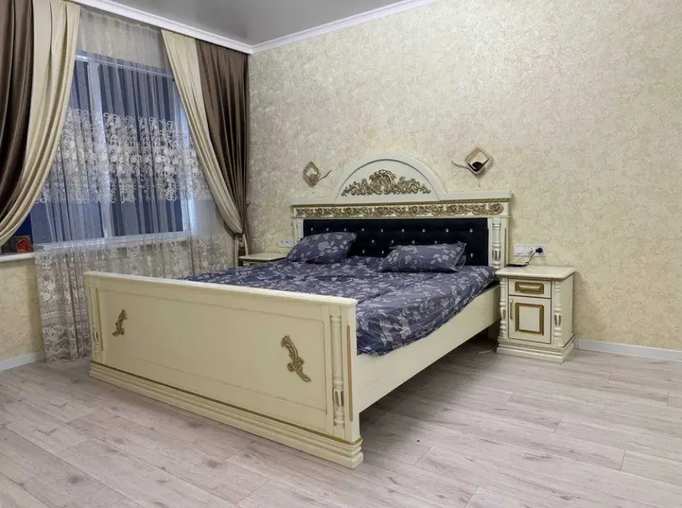 Фото Selling a 1-room apartment, 42 sq.m., Budivelna Street  Odesa, price: 48000 $, code 2492