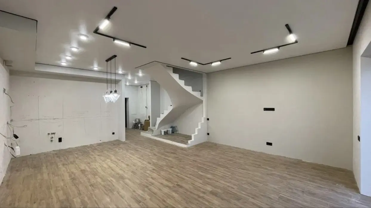 Фото Продаю будинок, 115 кв. м, Центральна вул.  Київ, ціна: 140000 $, код 2498