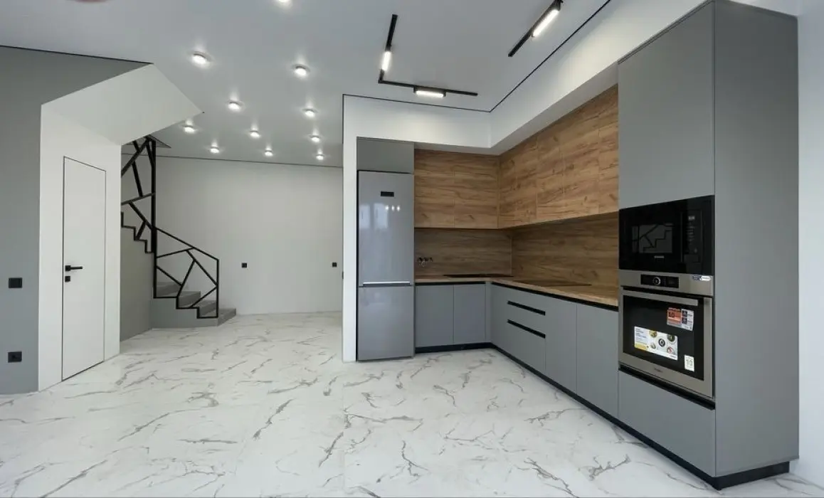 Фото Продаю будинок, 120 кв. м, Центральна вул.  Київ, ціна: 155000 $, код 2499