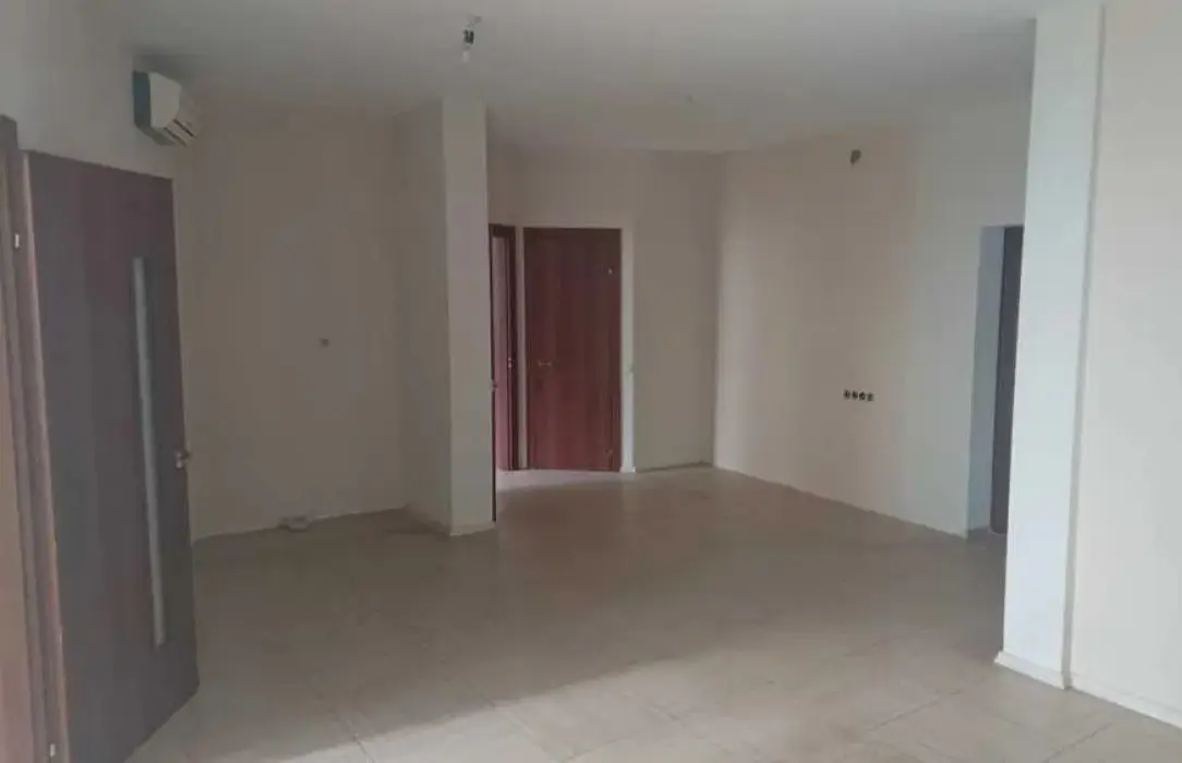 Фото Продаю 2 кімнатну квартиру, 72 кв. м, Драгоманова вул. 6а Київ, ціна: 82000 $, код 2502
