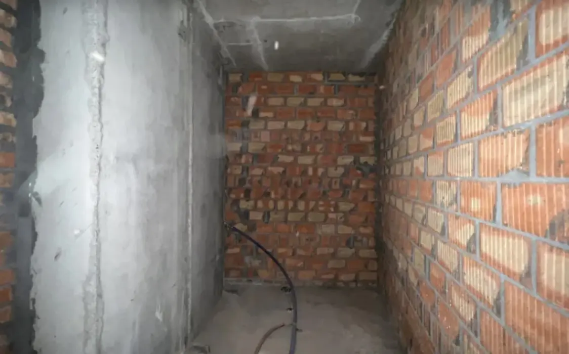 Фото Selling a 1-room apartment, 50.6 sq.m., Dniprovska Embarkment  Kyiv, price: 70000 $, code 2512