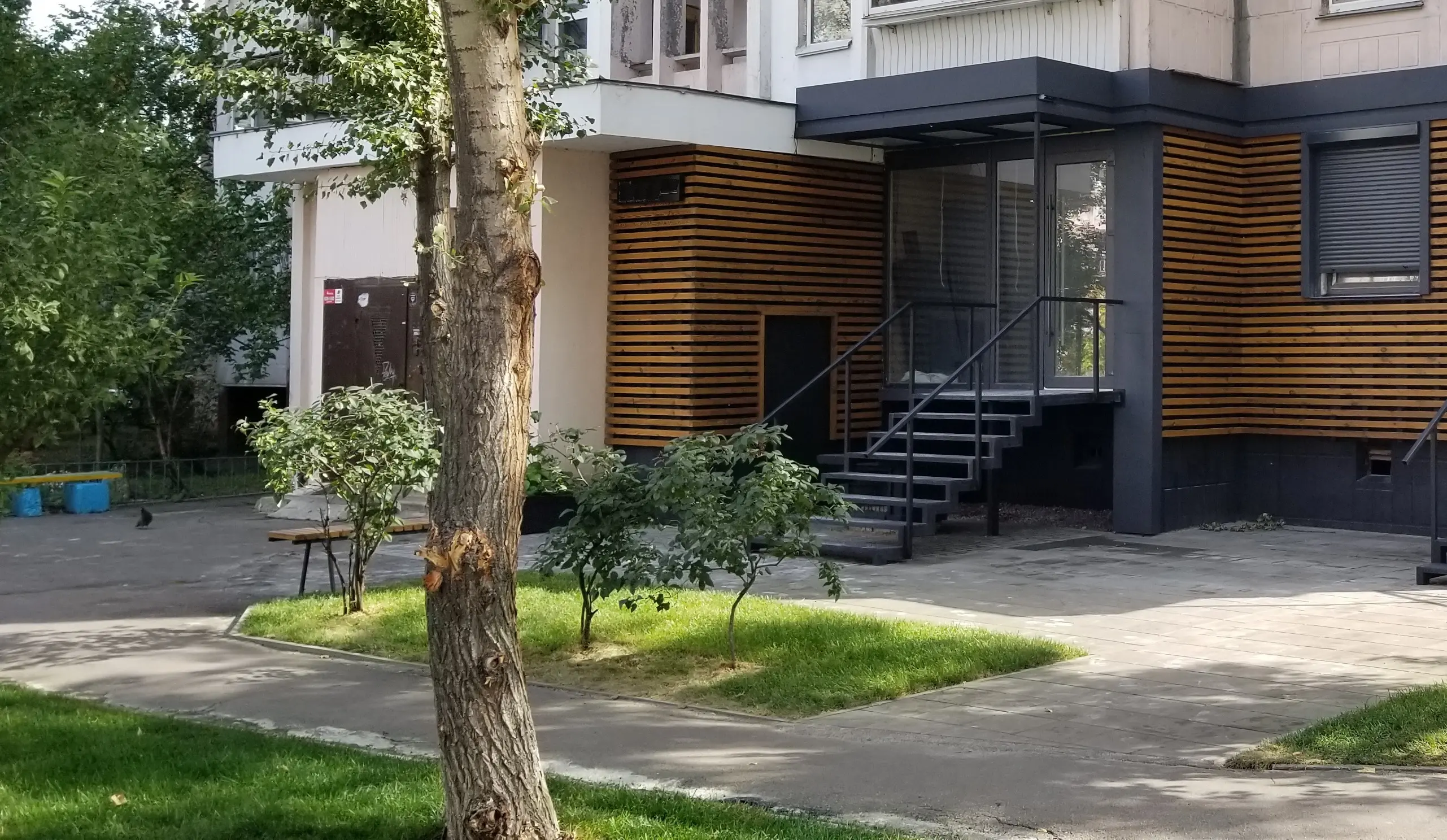 Фото Арендовать торговую площадь, Анны Ахматовой ул.  Киев в долгосрочную аренду, цена: 35000 UAH, код 2513