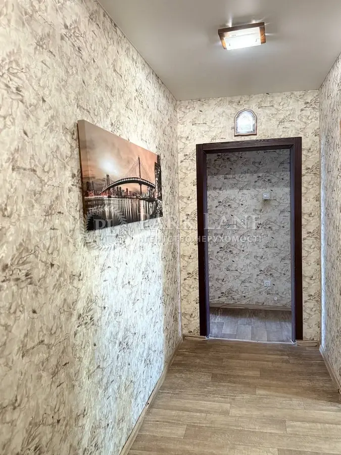 Фото Selling a 3-room apartment, 91 sq.m., Petra Hryhorenka Avenue 12 Kyiv, price: 110000 $, code 2514