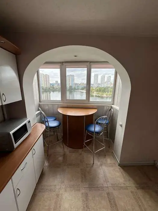 Фото Продаю 3-комнатную квартиру, 70 кв. м, Березняковская ул. 30 Киев, цена: 90000 $, код 2515